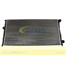 V15-60-5012 VEMO/VAICO Радиатор, охлаждение двигателя