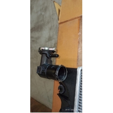 1350A877 MITSUBISHI Радиатор охлаждения.